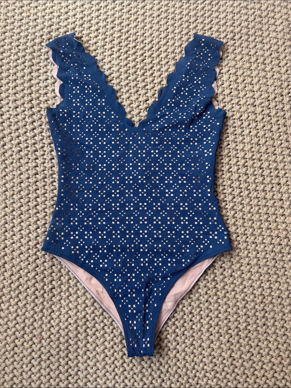 MARYSIA Maillot Scalloped Laser Cut One Piece Swimsuit Navy Blue Size Medium